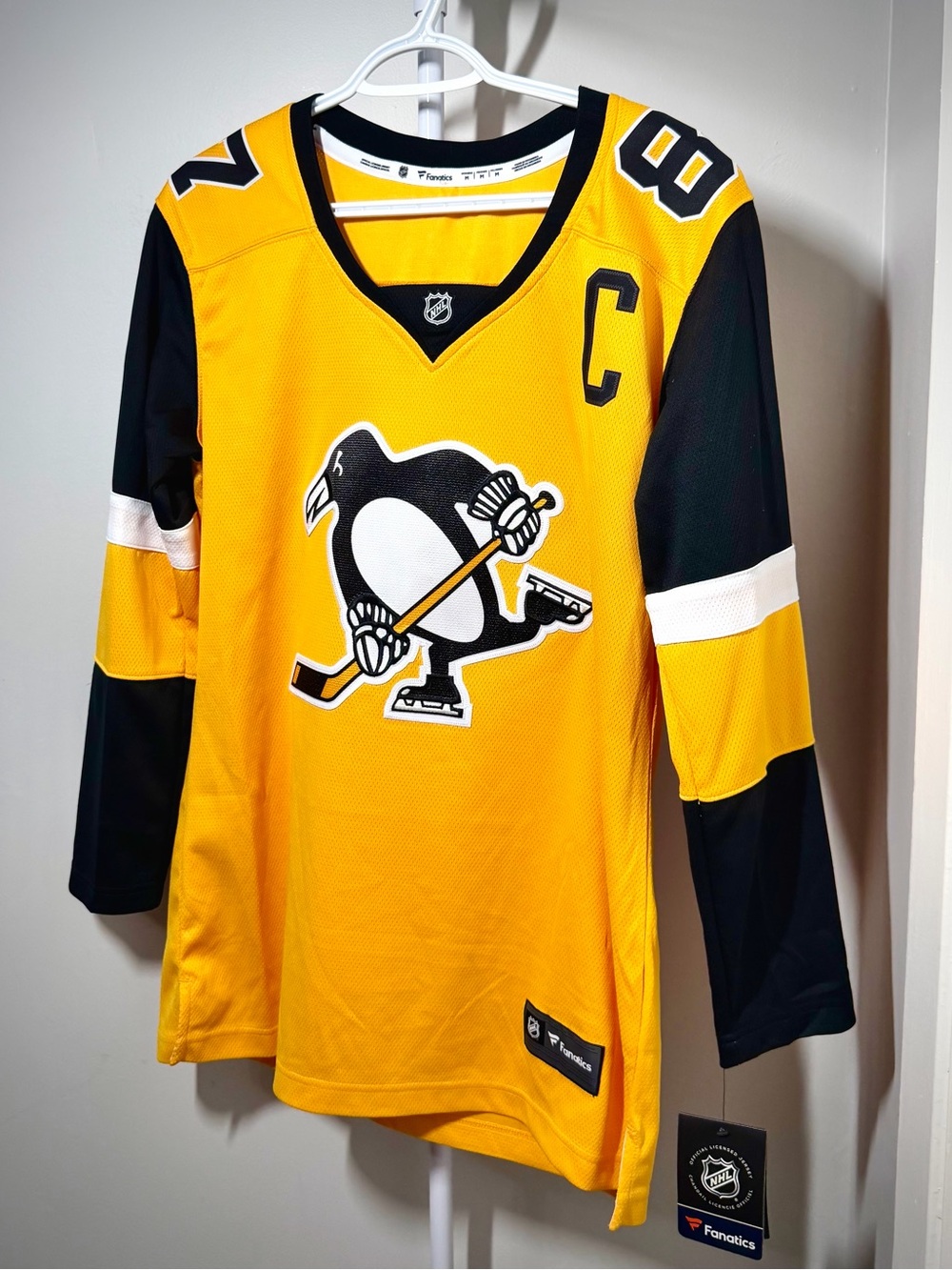 Sidney Crosby #87 Pittsburgh Penguins Jersey - Picture 5 of 9